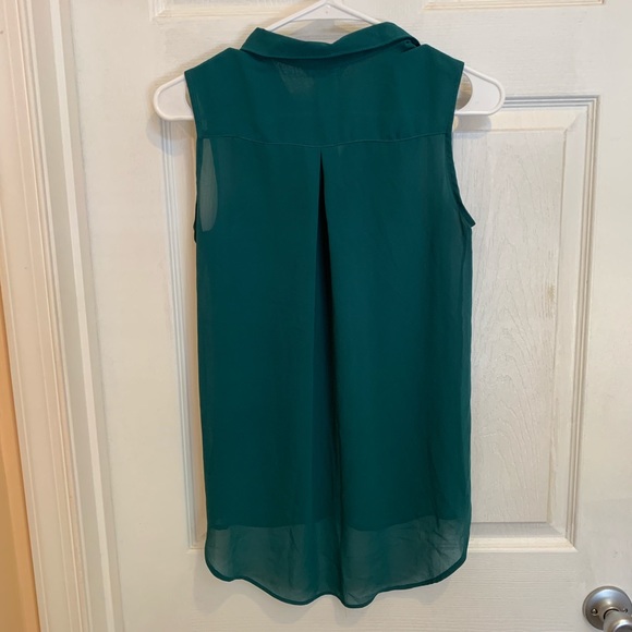 Forest Green Flowy Tank Top Size 2 - Picture 4 of 4
